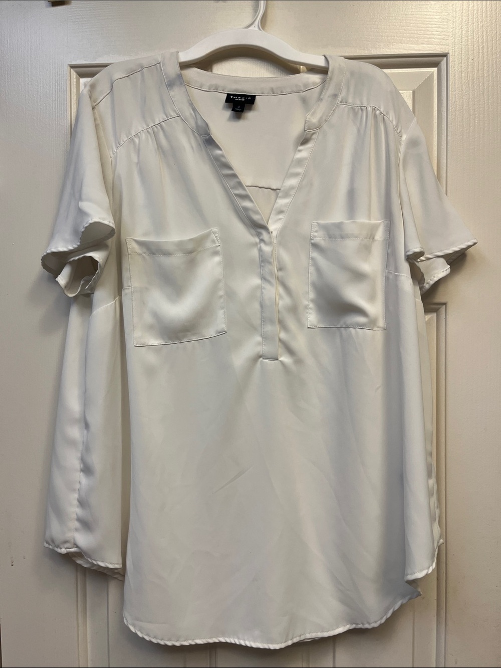 Torrid White V-Neck Pocket Blouse 1X NWOT